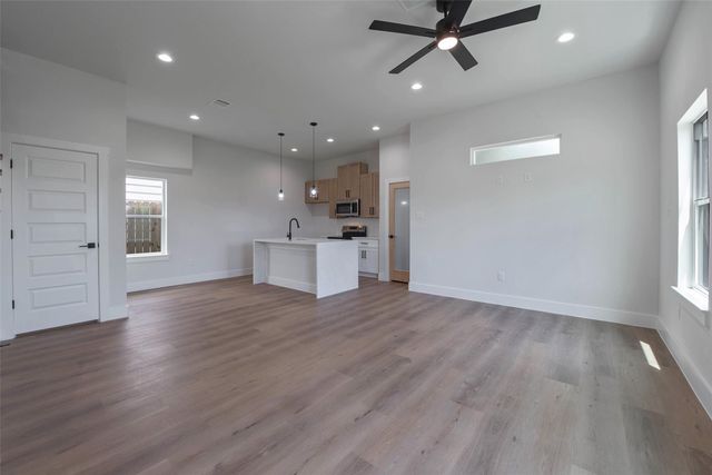 9313 Jutland Road, Houston, TX 77033