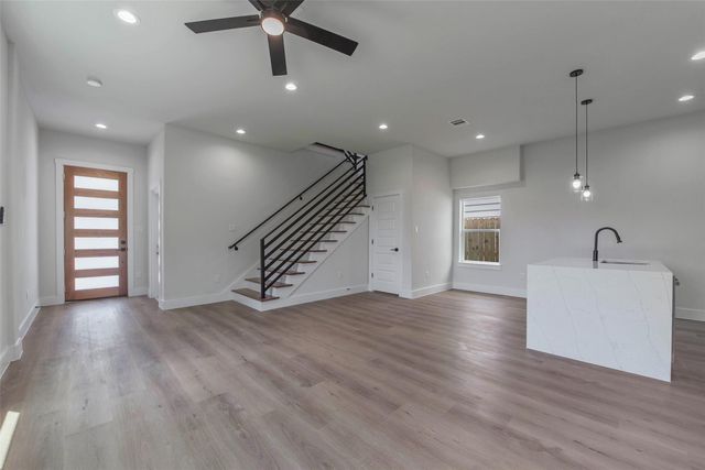 9313 Jutland Road, Houston, TX 77033
