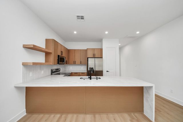 4607 Gunter Street D, Houston, TX 77020