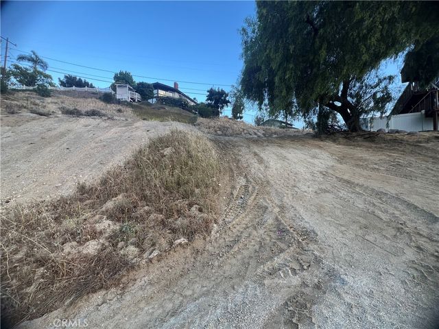 20254 Westpoint Dr., Riverside, CA 92507