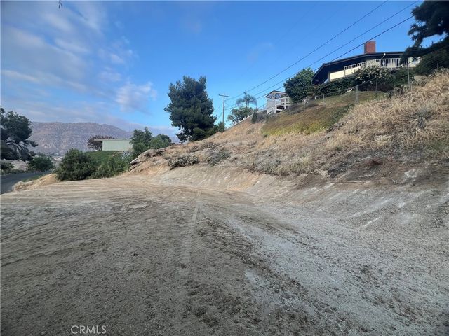 20254 Westpoint Dr., Riverside, CA 92507