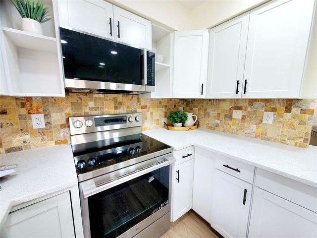 1637 CALEDONIA DRIVE, Palm Harbor, FL 34684