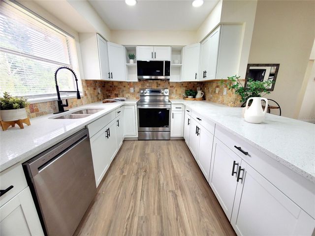 1637 CALEDONIA DRIVE, Palm Harbor, FL 34684