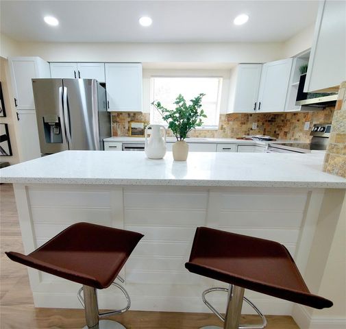 1637 CALEDONIA DRIVE, Palm Harbor, FL 34684