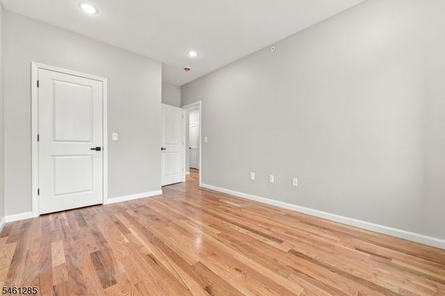 502 Davis Ave, Harrison Town, NJ 07029