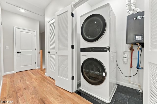 502 Davis Ave, Harrison Town, NJ 07029
