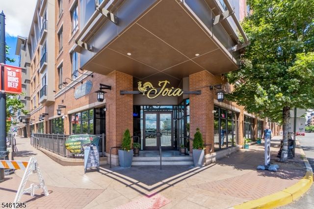 502 Davis Ave, Harrison Town, NJ 07029