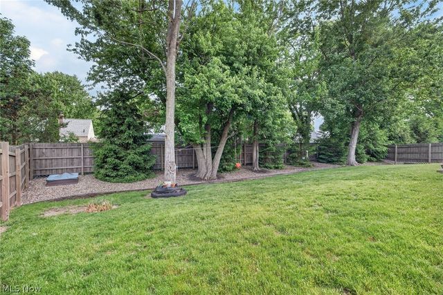 24144 Salzburg Circle, North Olmsted, OH 44070