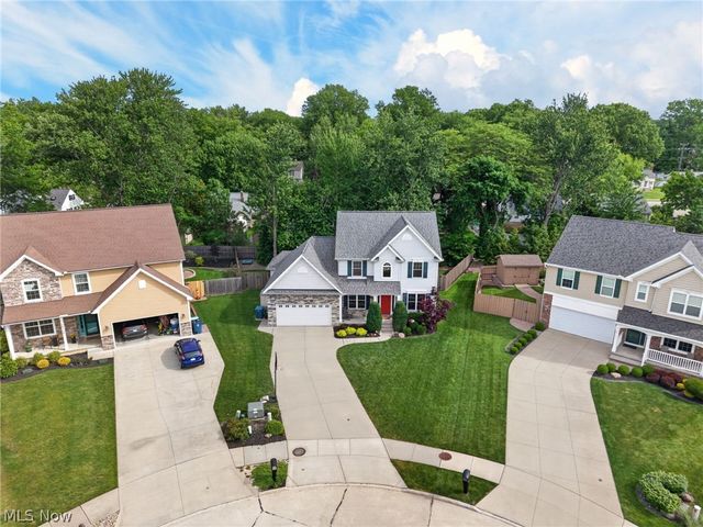 24144 Salzburg Circle, North Olmsted, OH 44070