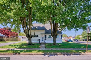 5206 8TH AVENUE, Temple, PA 19560