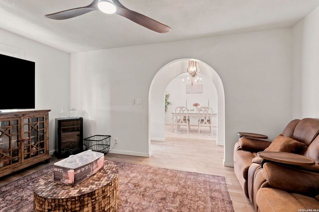 6807 Connie Mack, San Antonio, TX 78240