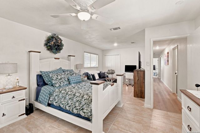 6807 Connie Mack, San Antonio, TX 78240