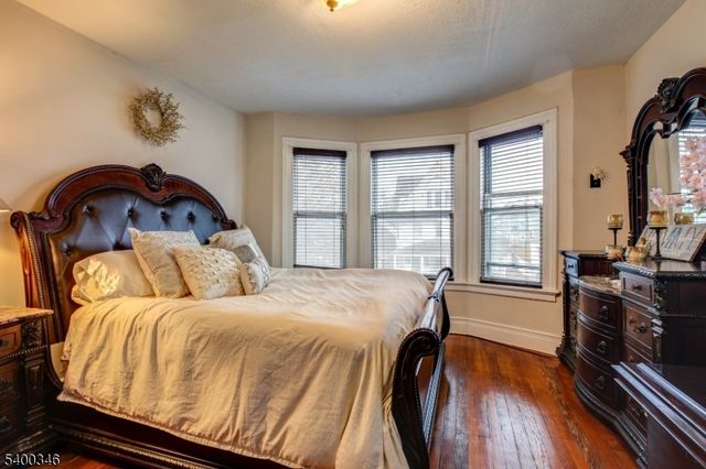 736 Lake St, Newark City, NJ 07104