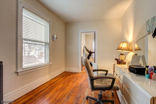 736 Lake St, Newark City, NJ 07104