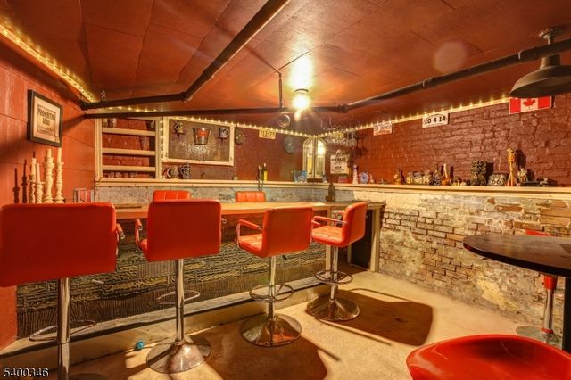 736 Lake St, Newark City, NJ 07104