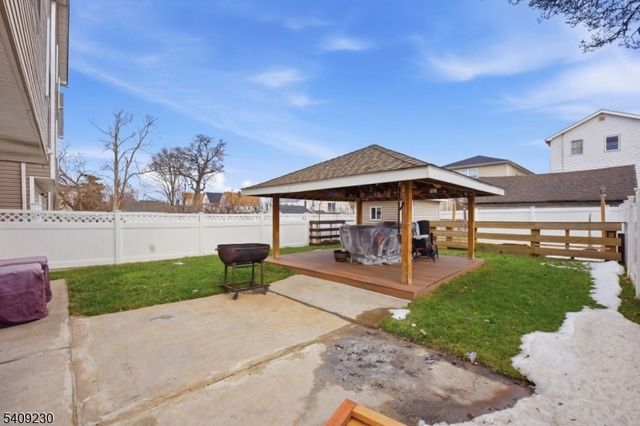 637 Jefferson Ave, Elizabeth City, NJ 07201