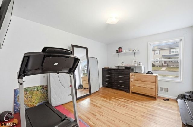 637 Jefferson Ave, Elizabeth City, NJ 07201