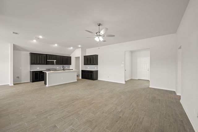 805 Stone Eagle Drive, Azle, TX 76020