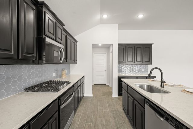 805 Stone Eagle Drive, Azle, TX 76020