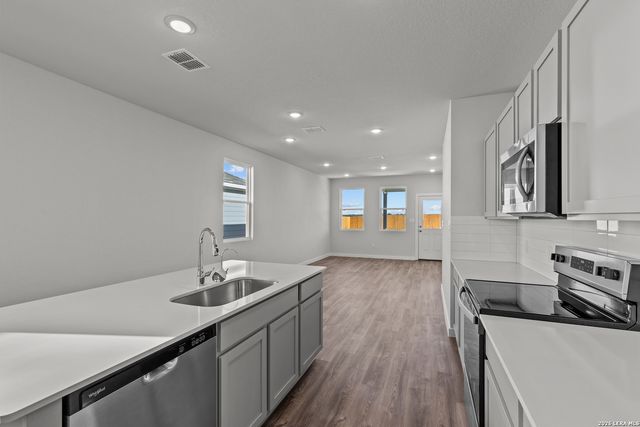 5626 Franklin Hills, Von Ormy, TX 78073