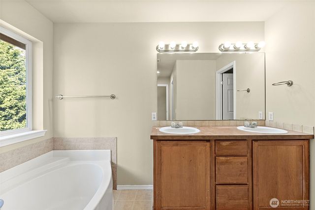 12823 166th Street Ct E, Puyallup, WA 98374