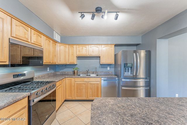 4975 W Santa Maria Drive, Amado, AZ 85645