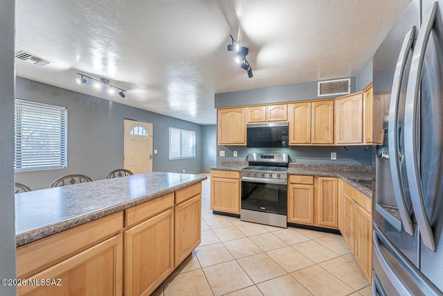 4975 W Santa Maria Drive, Amado, AZ 85645