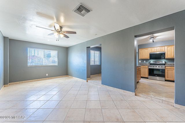 4975 W Santa Maria Drive, Amado, AZ 85645