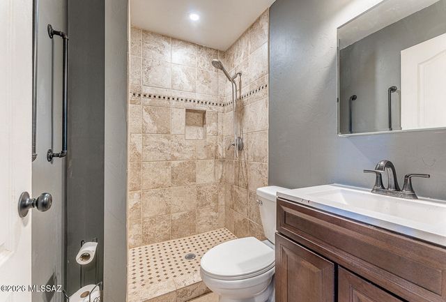 4975 W Santa Maria Drive, Amado, AZ 85645