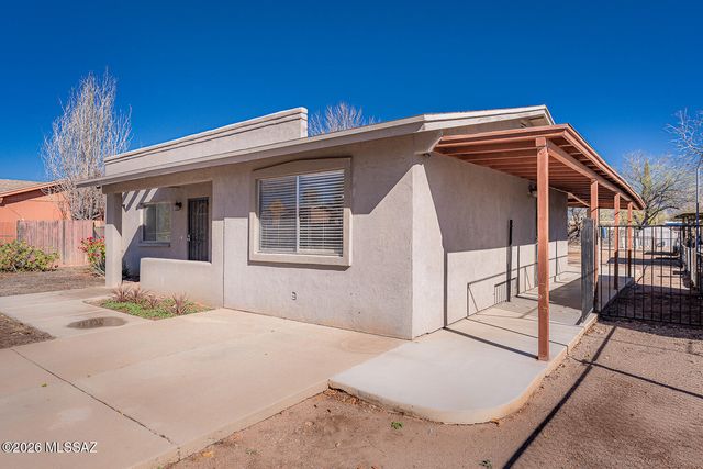 4975 W Santa Maria Drive, Amado, AZ 85645