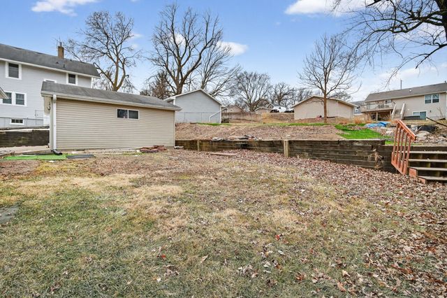 2420 SE 6th Street, Des Moines, IA 50315