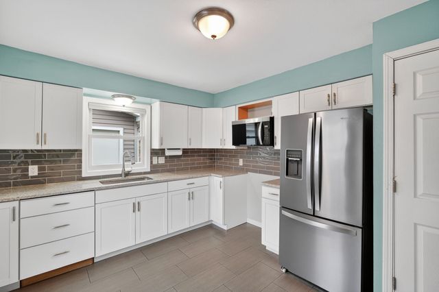 2420 SE 6th Street, Des Moines, IA 50315