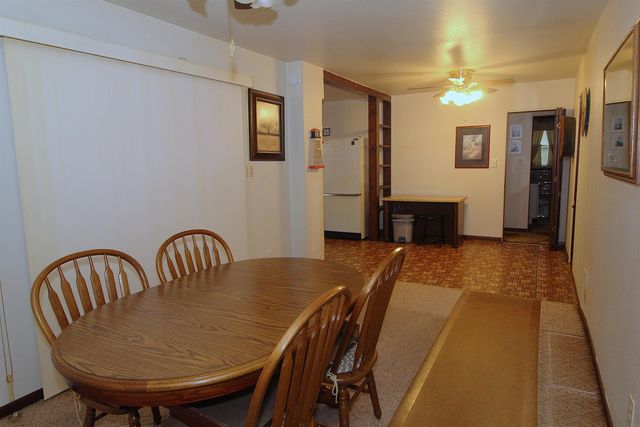 1611 E Ridgeway Avenue, Waterloo, IA 50702