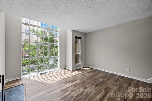 415 W 7th Street H, Charlotte, NC 28202