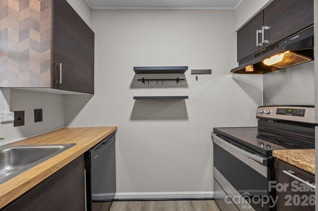 415 W 7th Street H, Charlotte, NC 28202