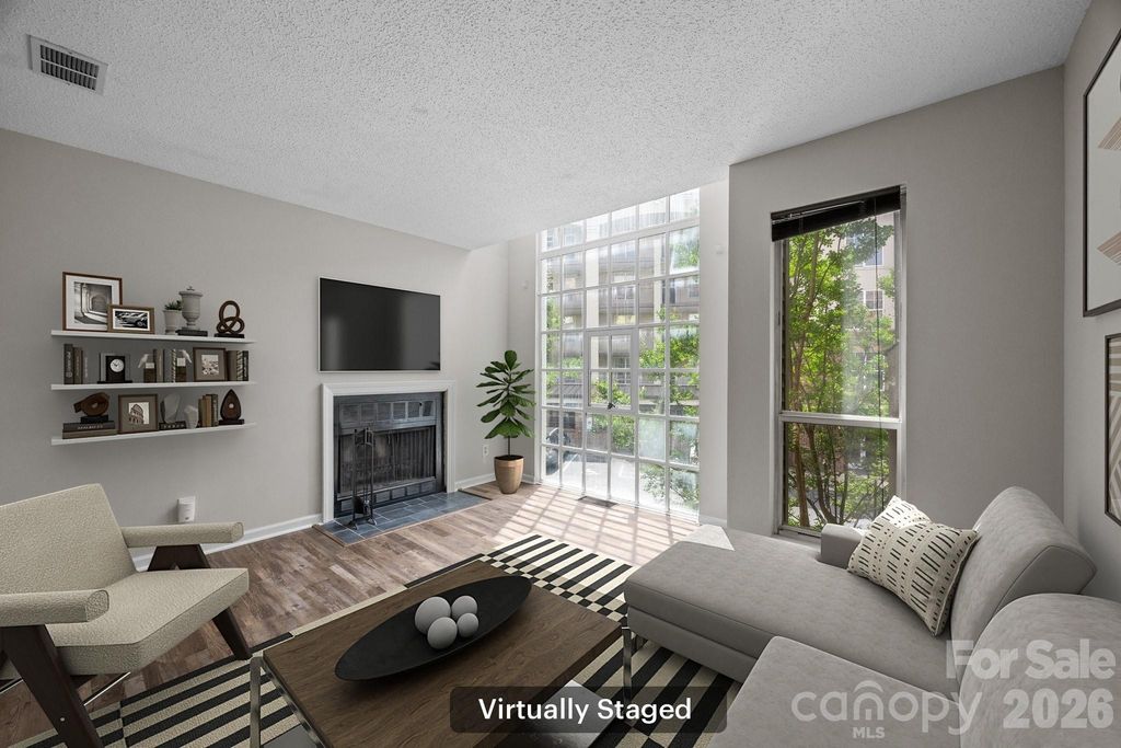 415 W 7th Street H, Charlotte, NC 28202