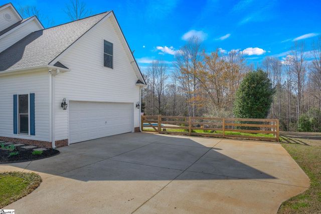 16 Sourwood Brook Court, Taylors, SC 29687