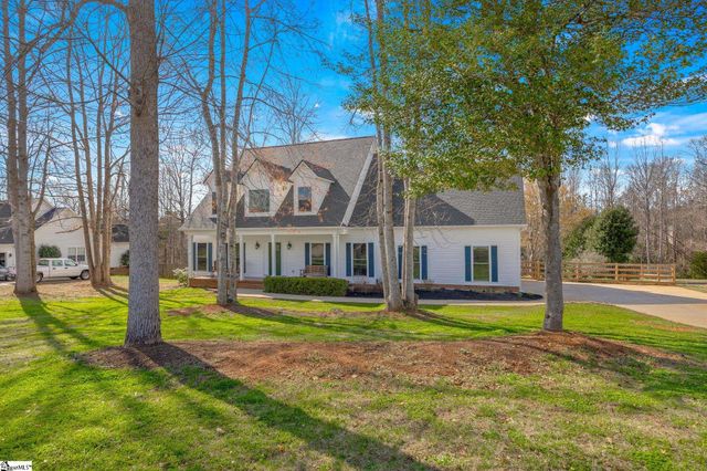 16 Sourwood Brook Court, Taylors, SC 29687