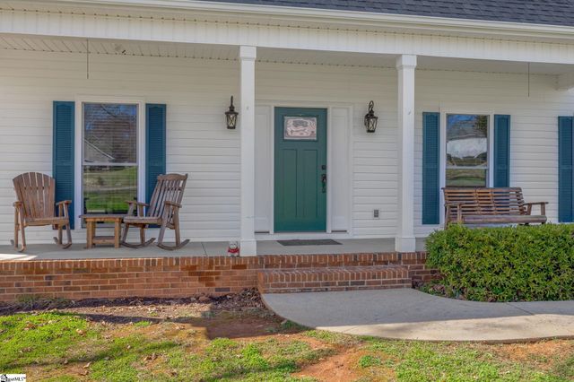 16 Sourwood Brook Court, Taylors, SC 29687