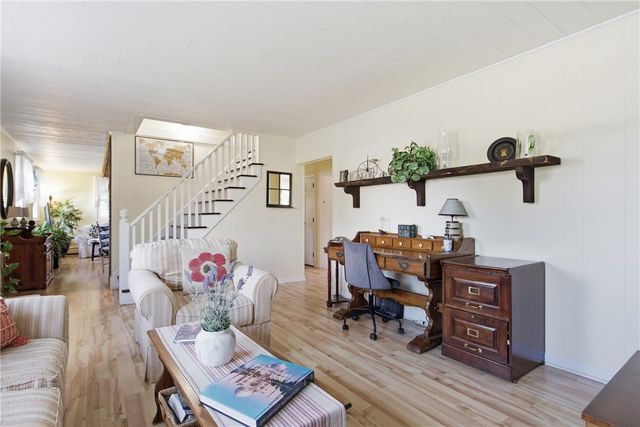 11 Linda Avenue, Portsmouth, RI 02871