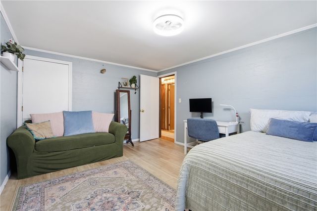 11 Linda Avenue, Portsmouth, RI 02871