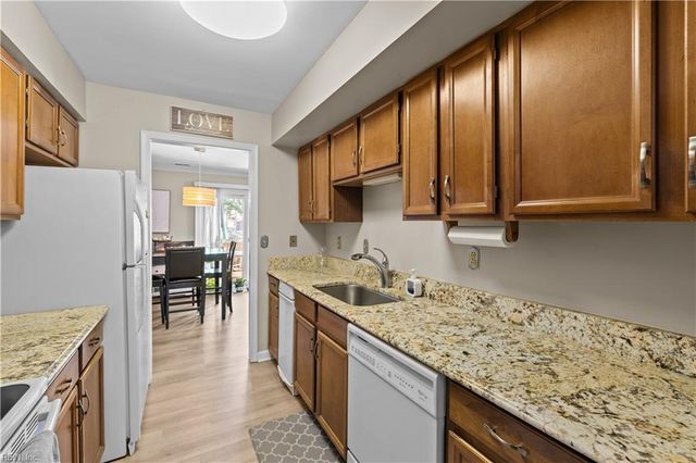 3587 Sir Wilfred PL, Virginia Beach, VA 23452