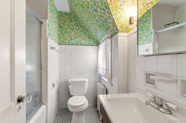 54 Summit Drive, Manhasset, NY 11030