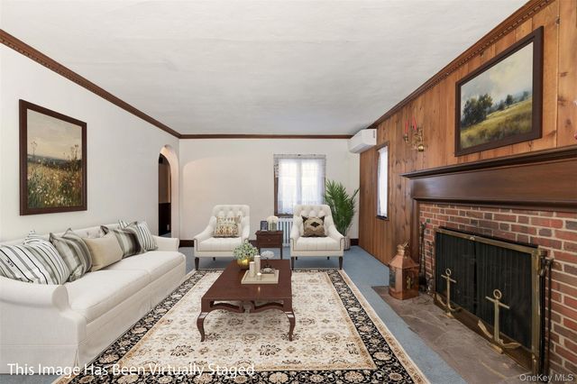 54 Summit Drive, Manhasset, NY 11030