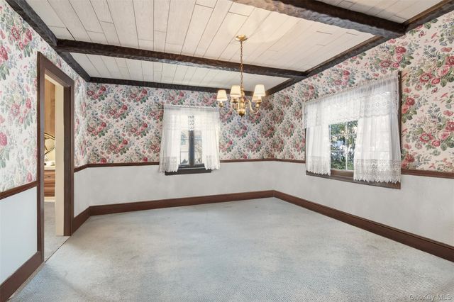 54 Summit Drive, Manhasset, NY 11030