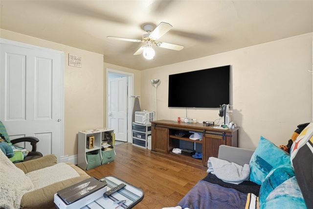 1178 Grandview Ave, N Braddock, PA 15104