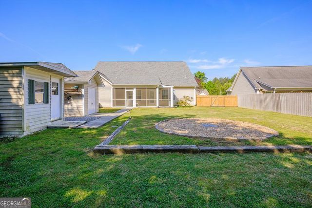 40 Honeyberry Lane, Rossville, GA 30741