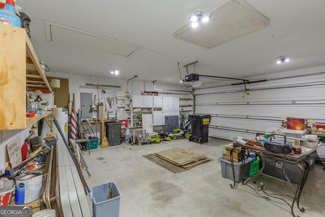 40 Honeyberry Lane, Rossville, GA 30741