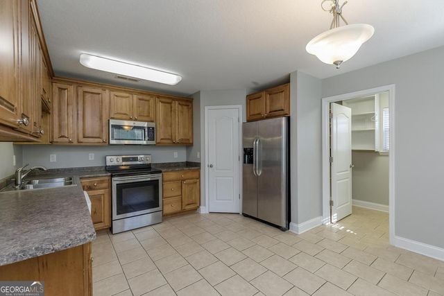 40 Honeyberry Lane, Rossville, GA 30741