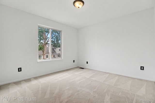 2613 Marcus Drive, Troy, MI 48083